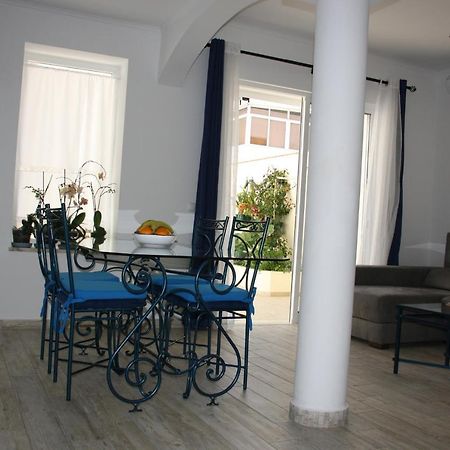 House Of Orchids With Patio Apartment วีลาเรอัลเดซานโตอันโตนิโอ ภายนอก รูปภาพ