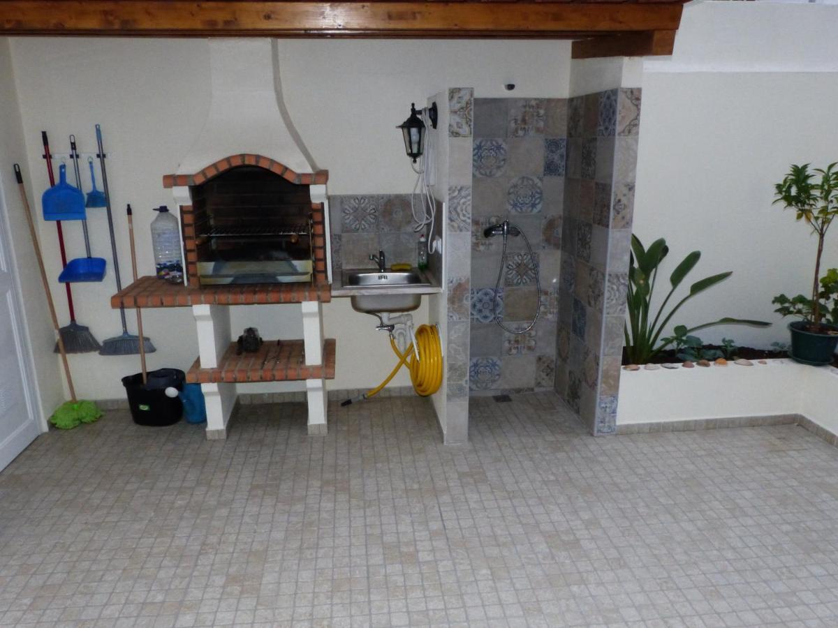 House Of Orchids With Patio Apartment วีลาเรอัลเดซานโตอันโตนิโอ ภายนอก รูปภาพ