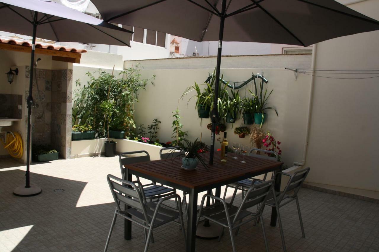 House Of Orchids With Patio Apartment วีลาเรอัลเดซานโตอันโตนิโอ ภายนอก รูปภาพ