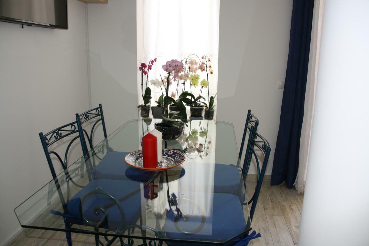 House Of Orchids With Patio Apartment วีลาเรอัลเดซานโตอันโตนิโอ ภายนอก รูปภาพ